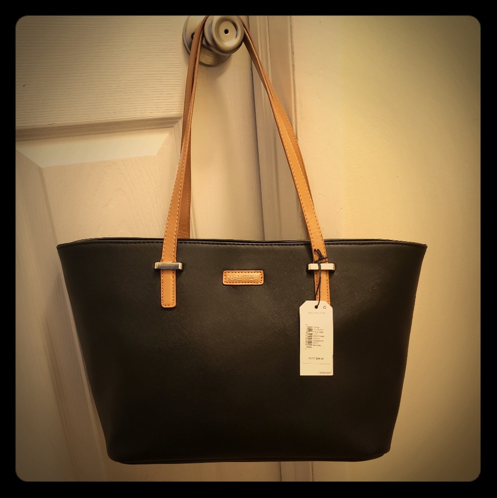 🎁SALE🎁*NEW WITH TAGS* Nautica Handbag